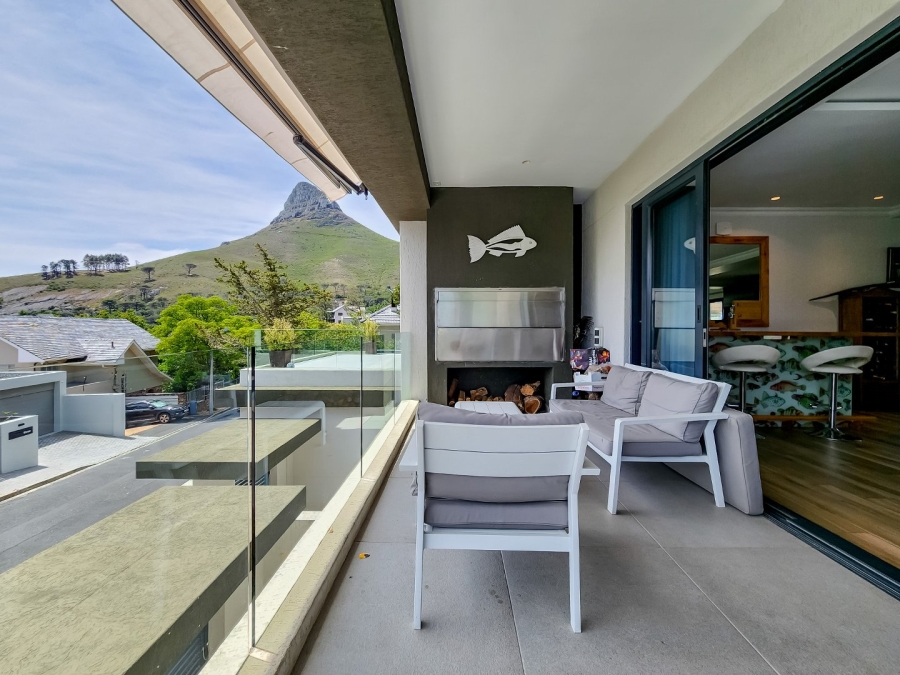 To Let 4 Bedroom Property for Rent in Camps Bay Western Cape